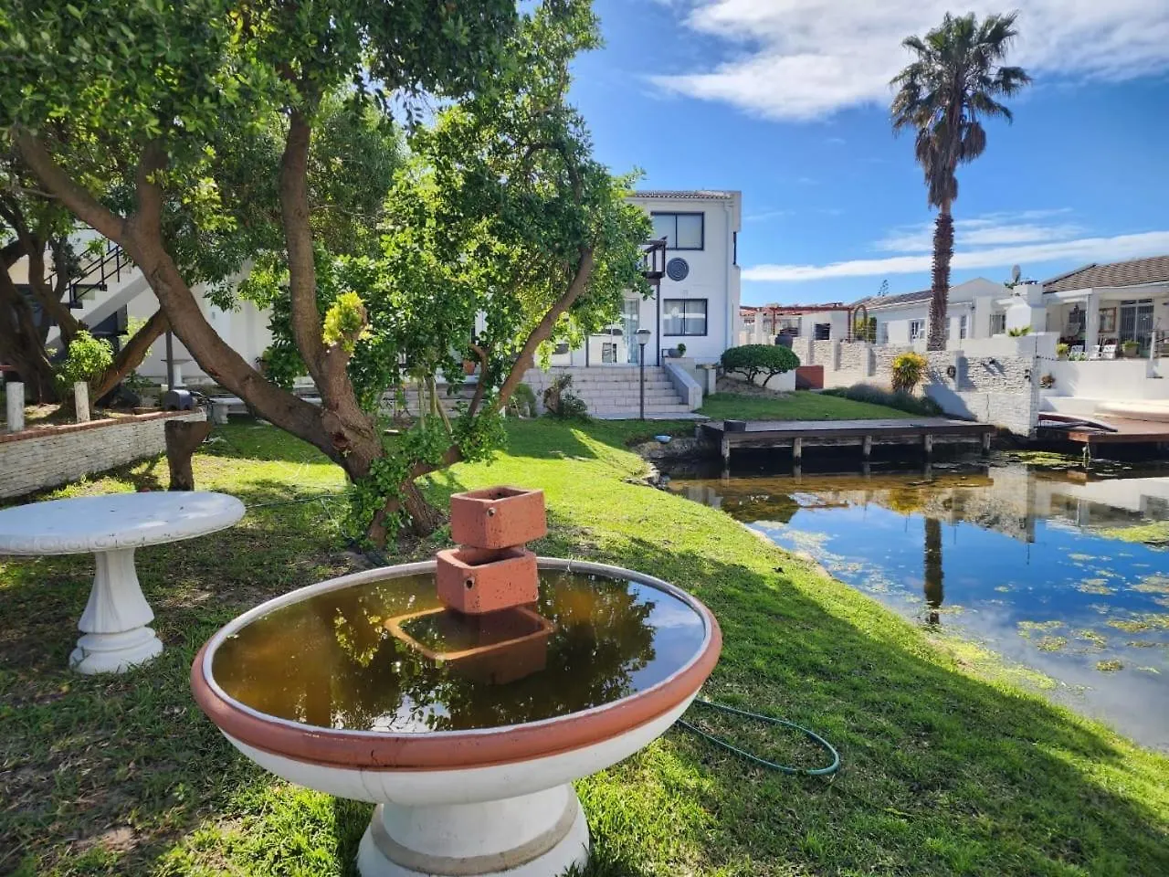 Apartment Spearhead On Lake Accommodation-5C Marina da Gama